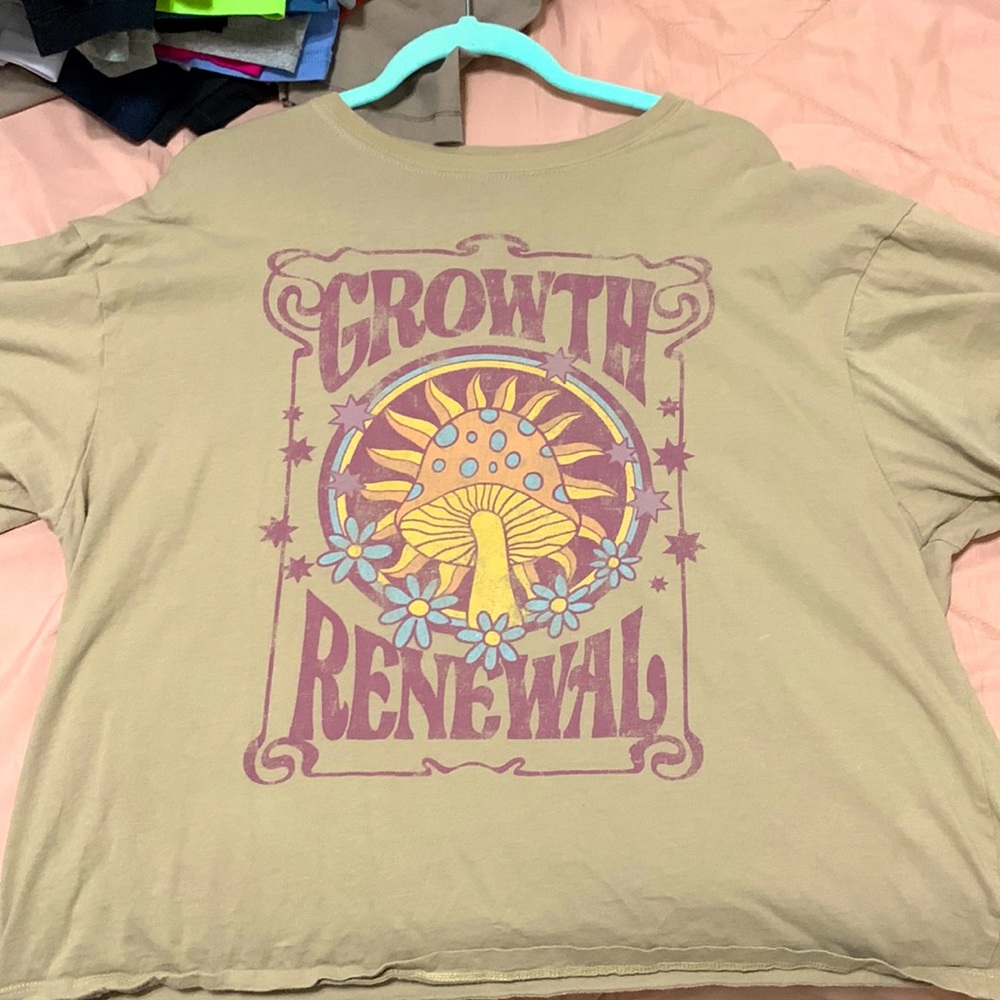 A tan tee shirt